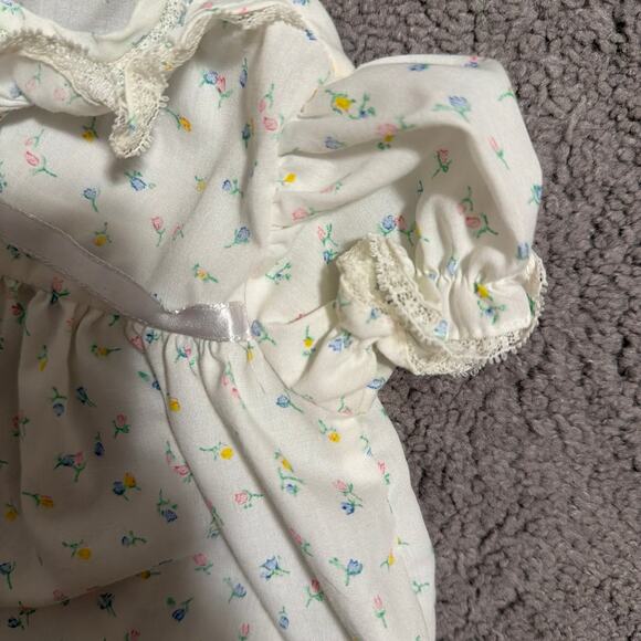 Vintage handmade coquette baby girl floral and ruffle lace dress - Picture 5 of 6